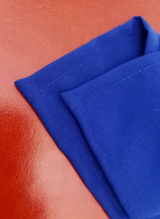 Синя скатертина, раннери, серветки / скатерть, салфетки