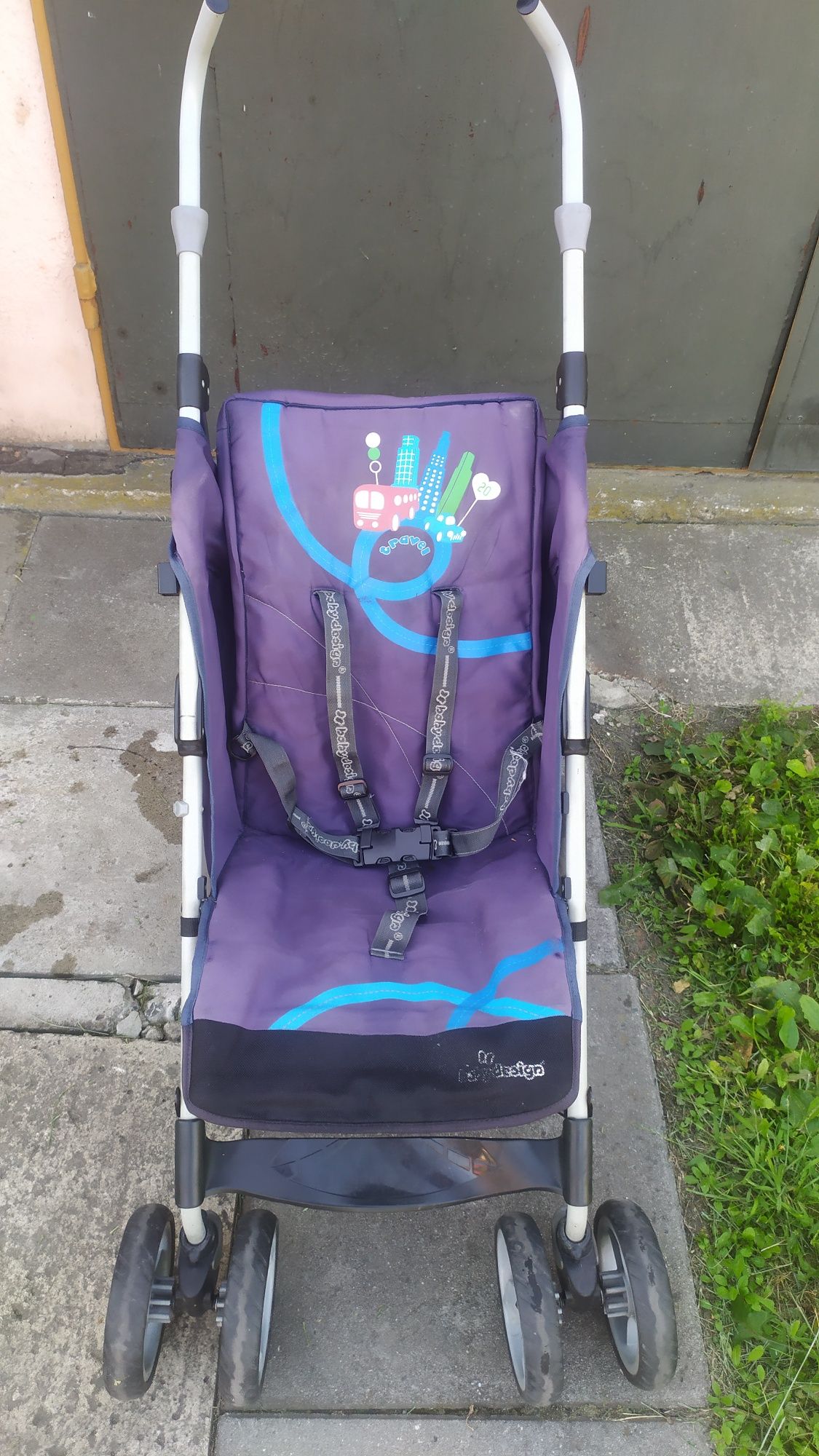 Wózek dla dziecka spacerowy