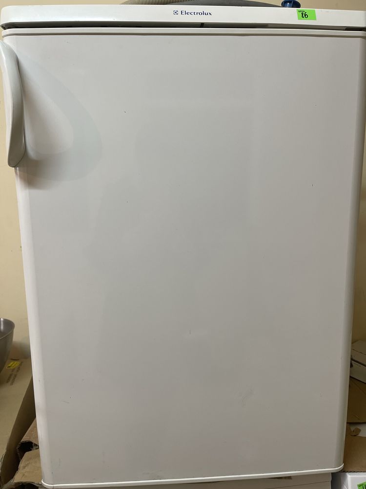 Продам холодильник Electrolux