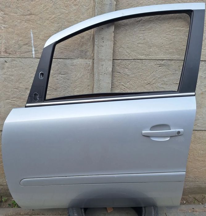 DRZWI LEWY PRZÓD KPL- OPEL ZAFIRA B / Z176