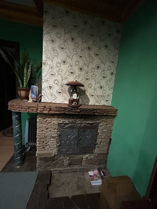 Продам будинок в центрі міста по сертифікату.