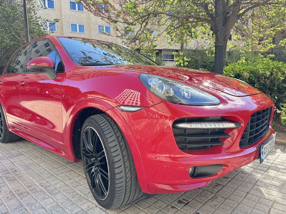 Porsche Cayenne GTS
