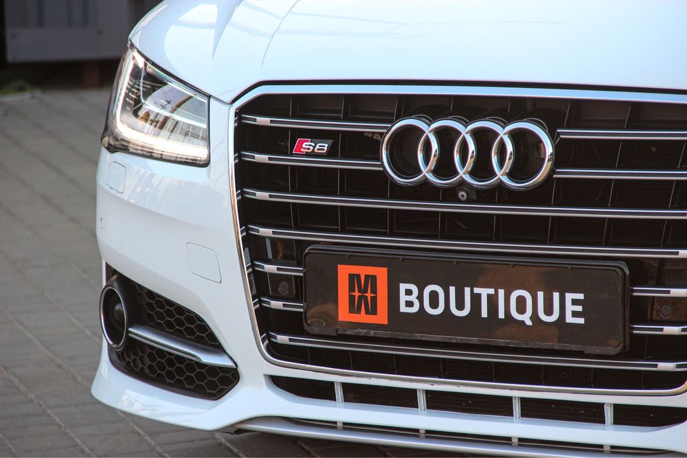 Продам Audi S8 2014