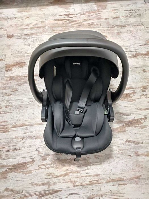 Дитяче автокрісло Carello Vega + адаптери