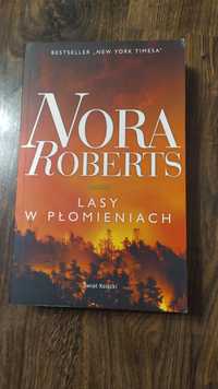 Nora Roberts "Lasy w płomieniach"