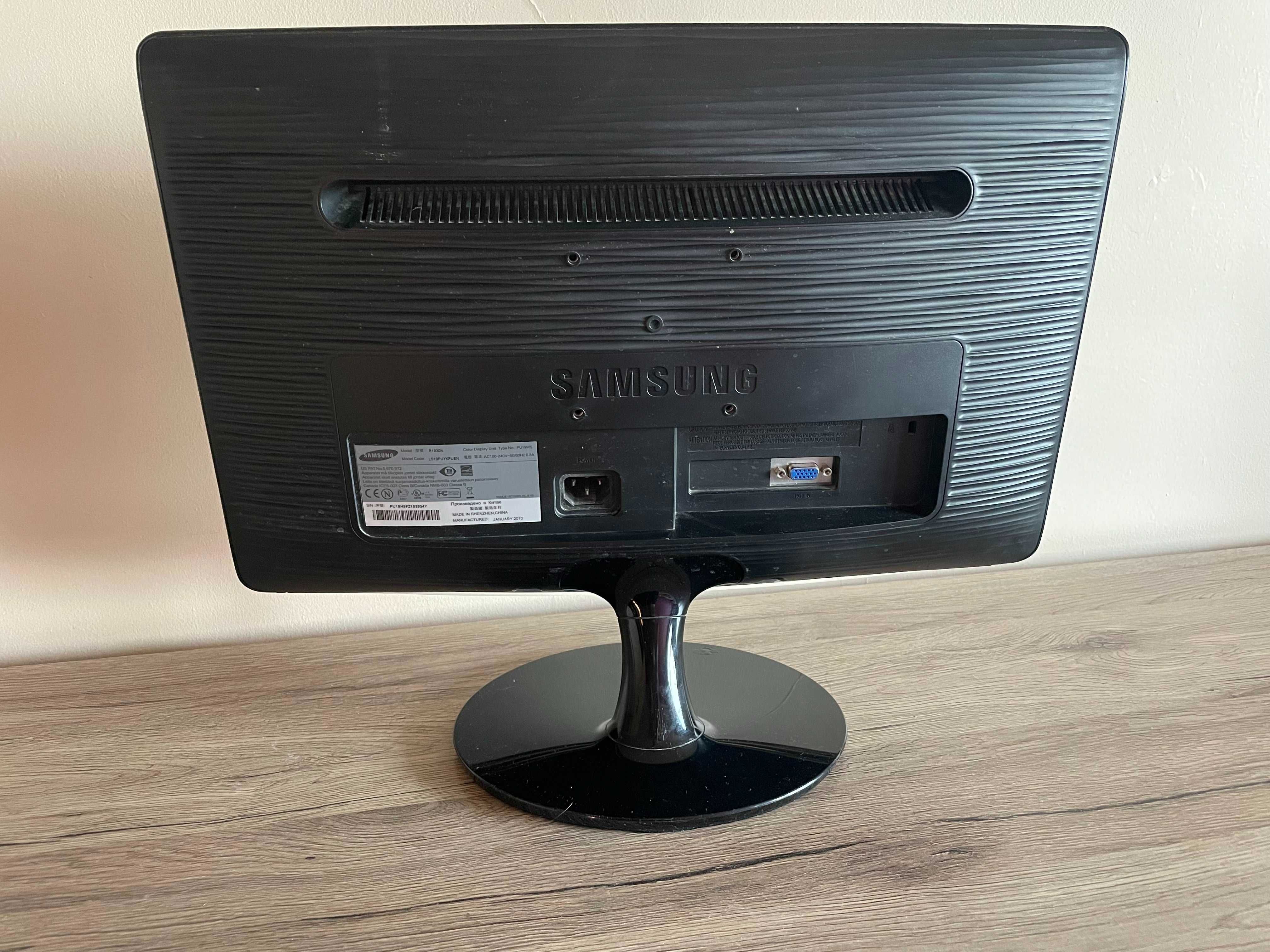 Monitor Samsung B1930N CZARNY UŻYWANY 18,5