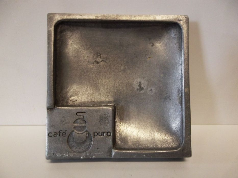 Café Puro cinzeiro vintage em metal de funcição - SICAL?