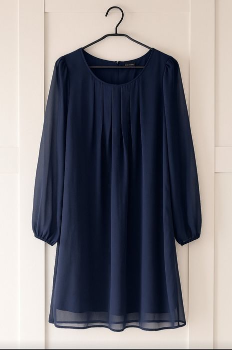 Granatowa sukienka zwiewna letnia M Therapy