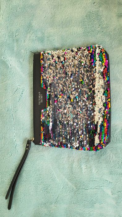 Cekinowa wielokolorowa kopertówka/ kosmetyczka Victoria's Secret