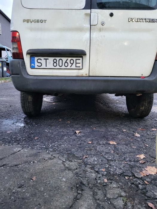 Tylna belka Peugot Partner 2006r