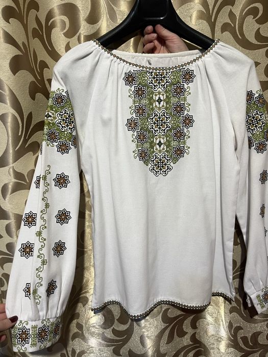 Вишиванка жіноча