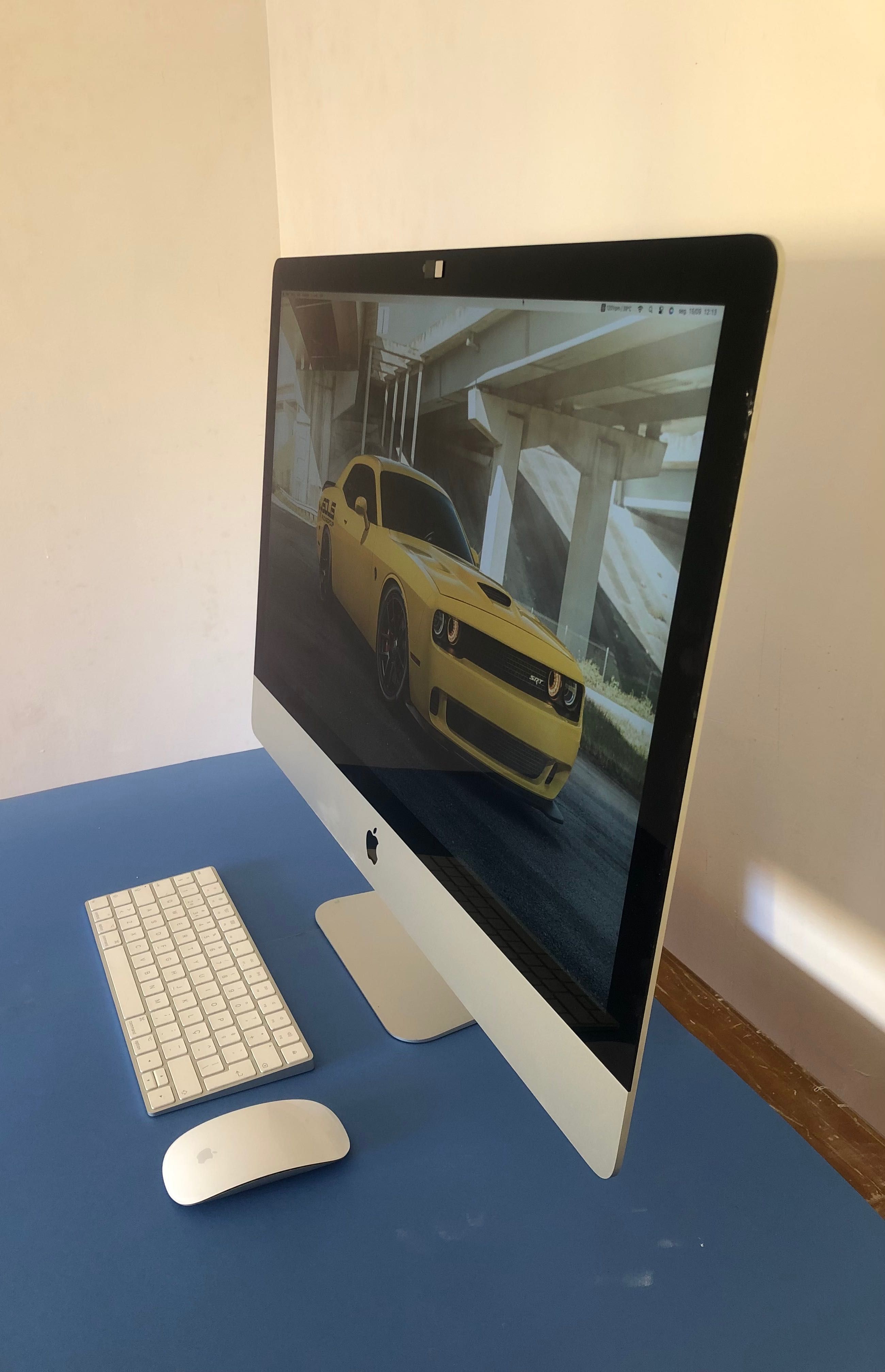 iMac 27" 5k macOS Sequoia Acessorios originais