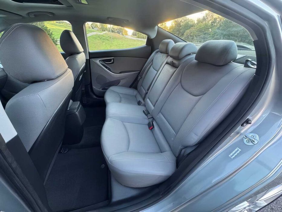 Hyundai Elantra      2014