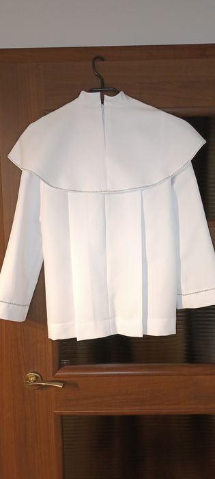 Strój komunijny 140