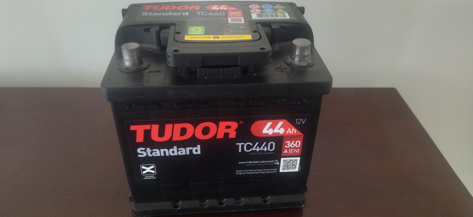 Bateria Tudor Standard TC440 44Ah 12v