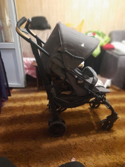 Продам дитячий візок тростина фірми Chicco