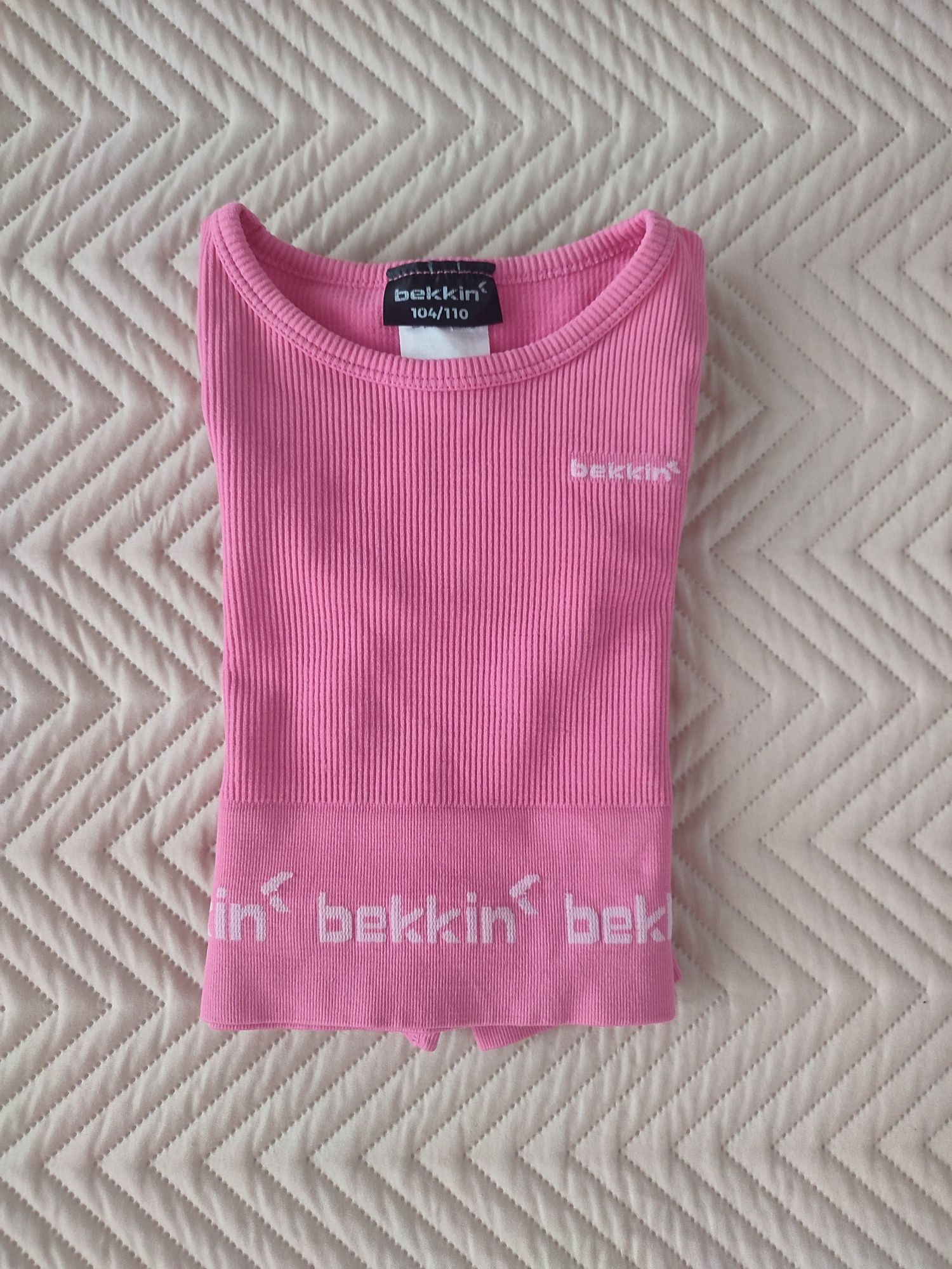 Bluzka dziewczęca sportowa Bekkin rozm. 104/110