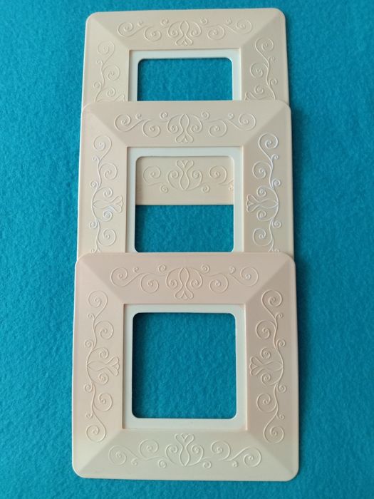 Рамка для вимикачів,розеток