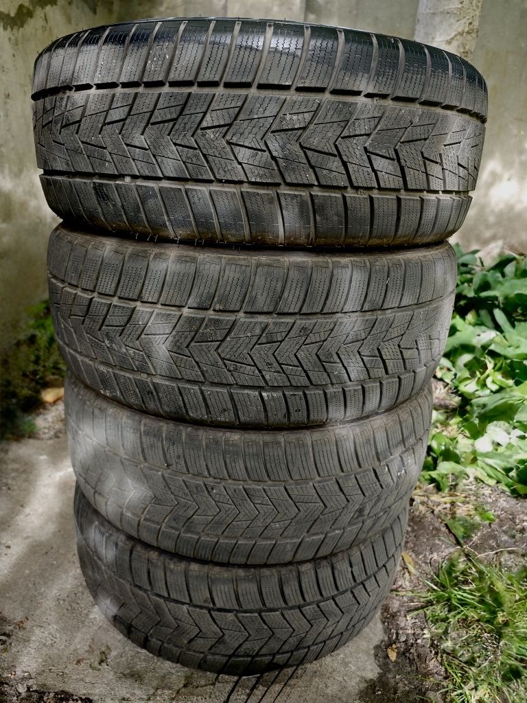 Шини 215/45 r 18
