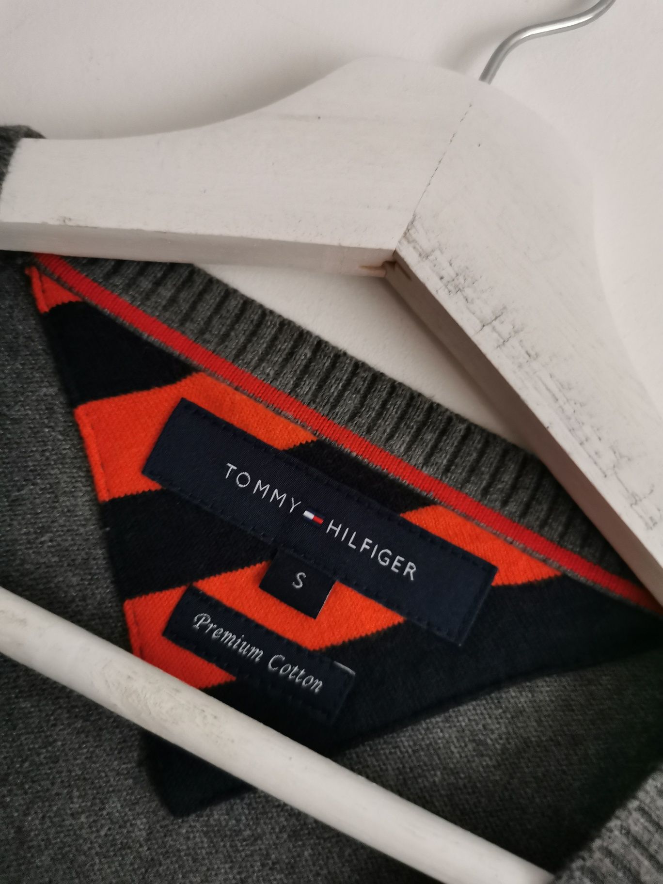 Tommy Hilfiger sweter w serek męski logowany bawełniany S/M