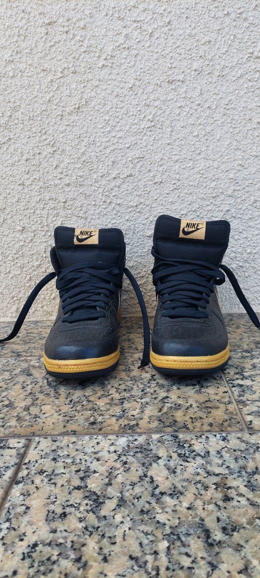 Sapatilhas Nike novas
