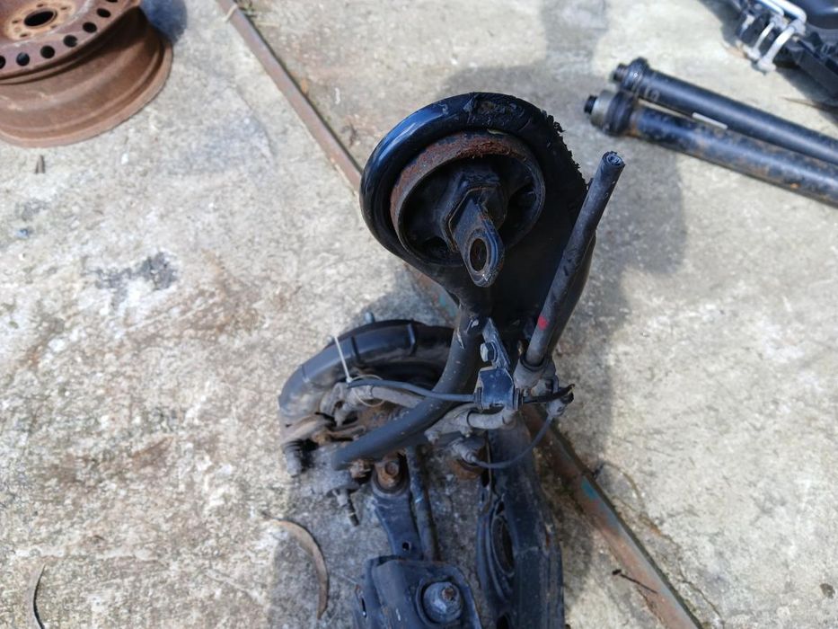 Braço de suspensão trás esquerdo KIA Sportage III (SL)