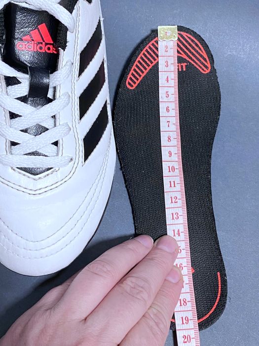 Бутси футбольні Adidas original 30 розмір (19 см устілька) дитячі копи