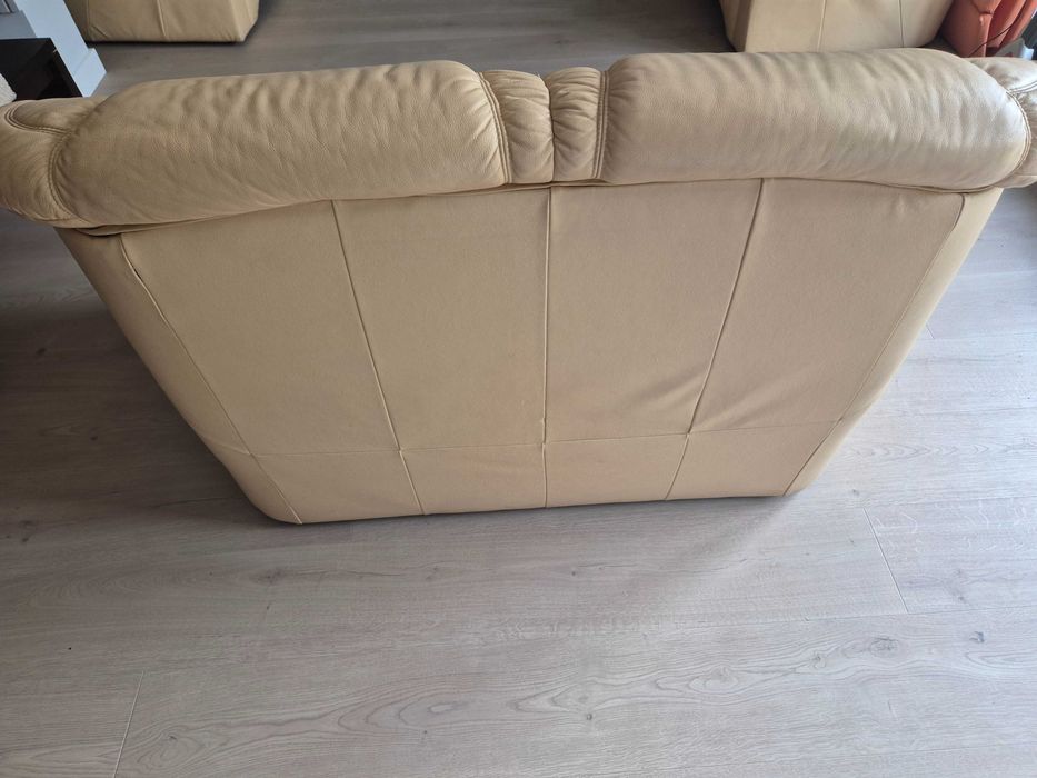 Zestaw wypoczynkowy do salonu (fotel, sofa 2, sofa 3 z funkcją spania)