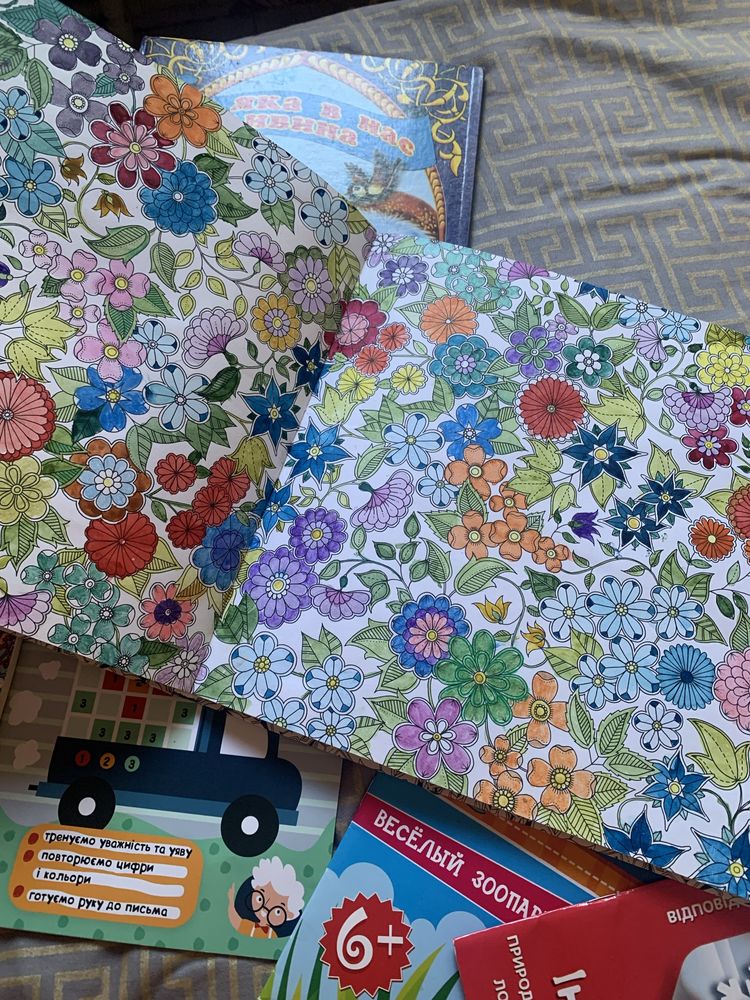 Дитячі книжечки, розвиваючі ігри для початкової школи