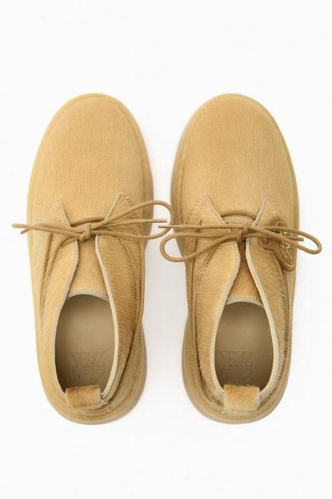 Шкіряні черевики clarks x zara