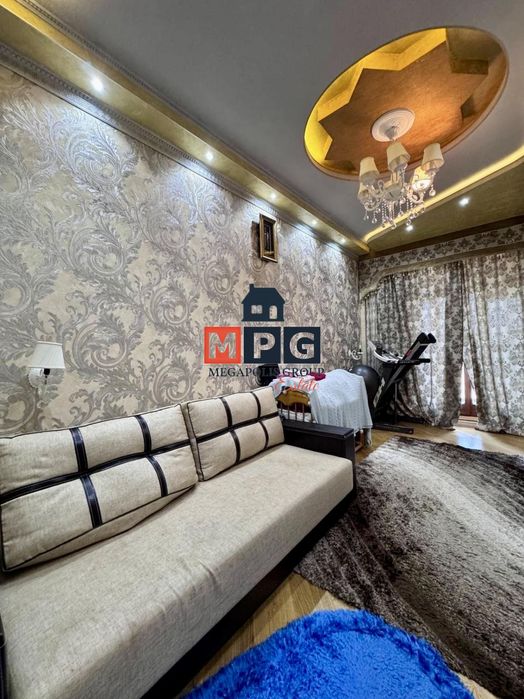 Продаж 3-кімнатної квартири / ЖК «Будинок на Набережній», Банний.