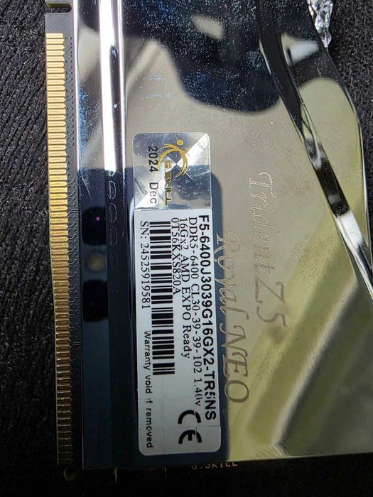 G.Skill DDR5-6400 32768MB PC5-51200 Trident Z5 Royal Neo White