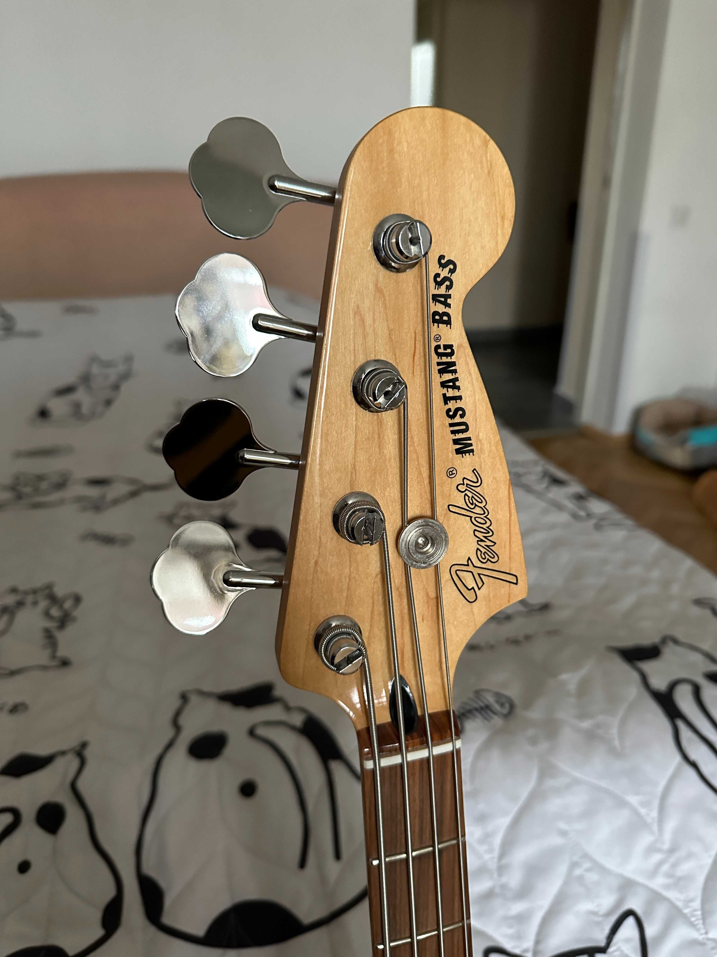 Бас гитара / Бас гітара Fender Player Series Mustang Bass PJ Seaform