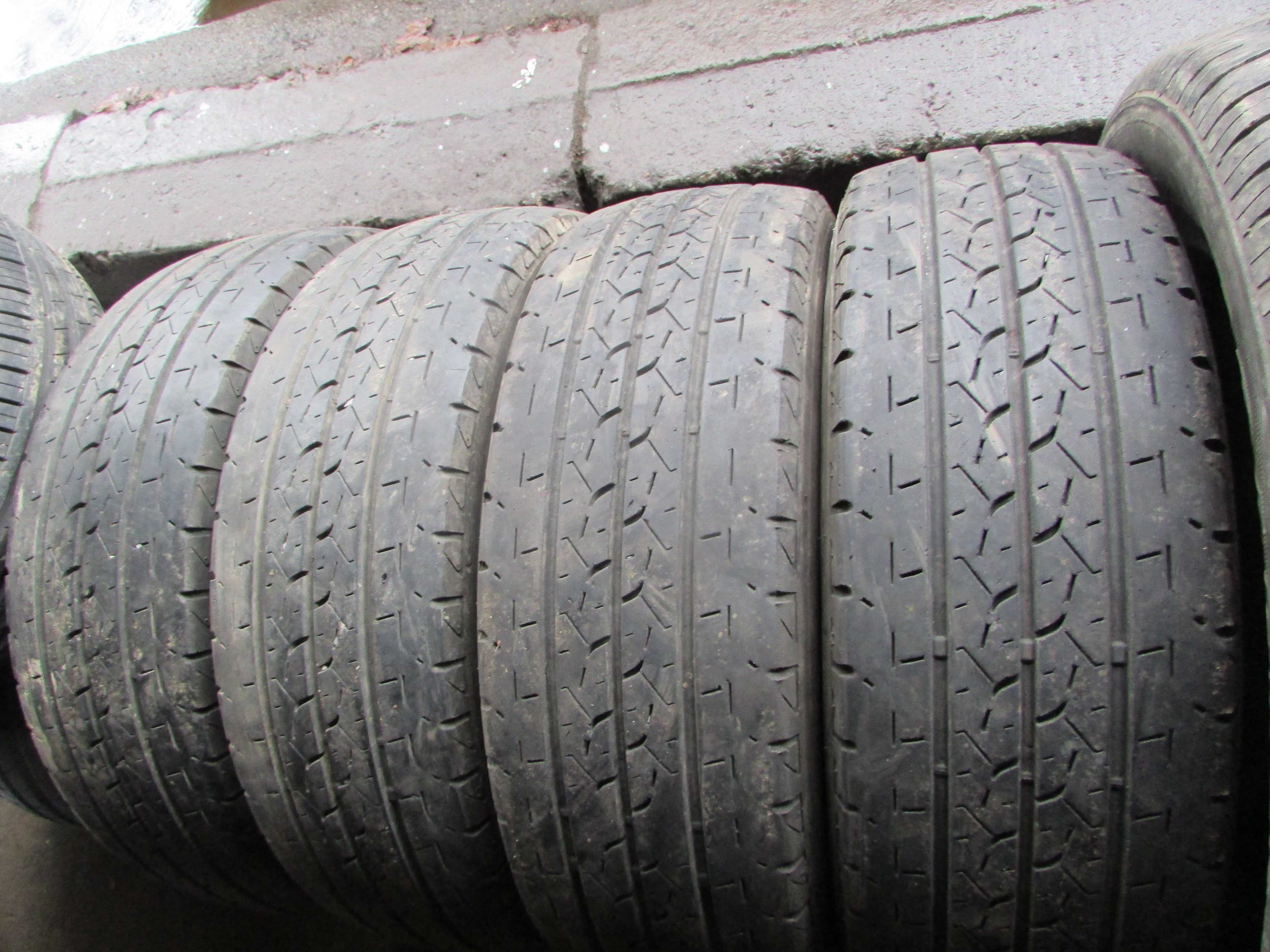 Комплект літньої гуми 215/70/R15 Bridgestone Duravis