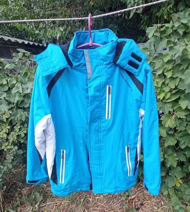 Куртка синяя (а не голубая) C&A осень-зима-весна на рост 158 см