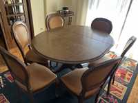 Mesa sala de jantar extensível com 6 cadeiras forradas a pele