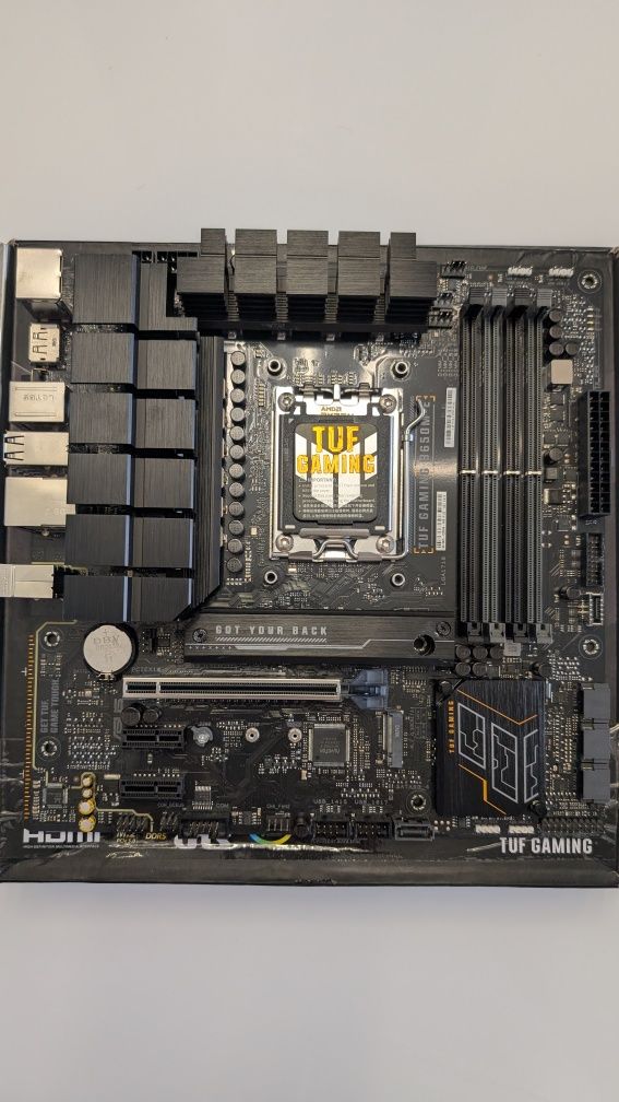ASUS Tuf Gaming B650M-E