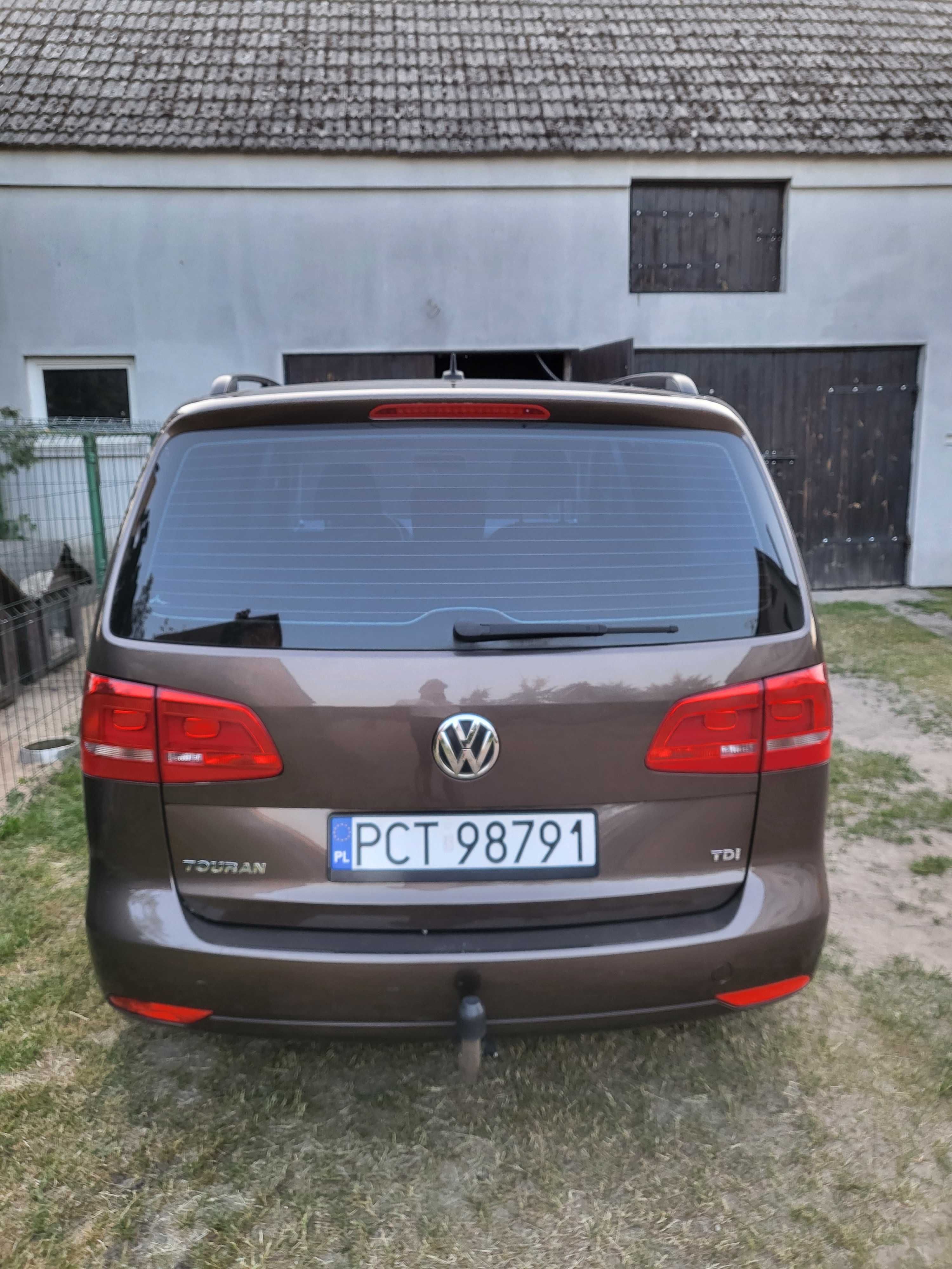 VW TOURAN 2011 r. 1.6 Tdi