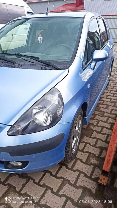 Продам Honda Jazz