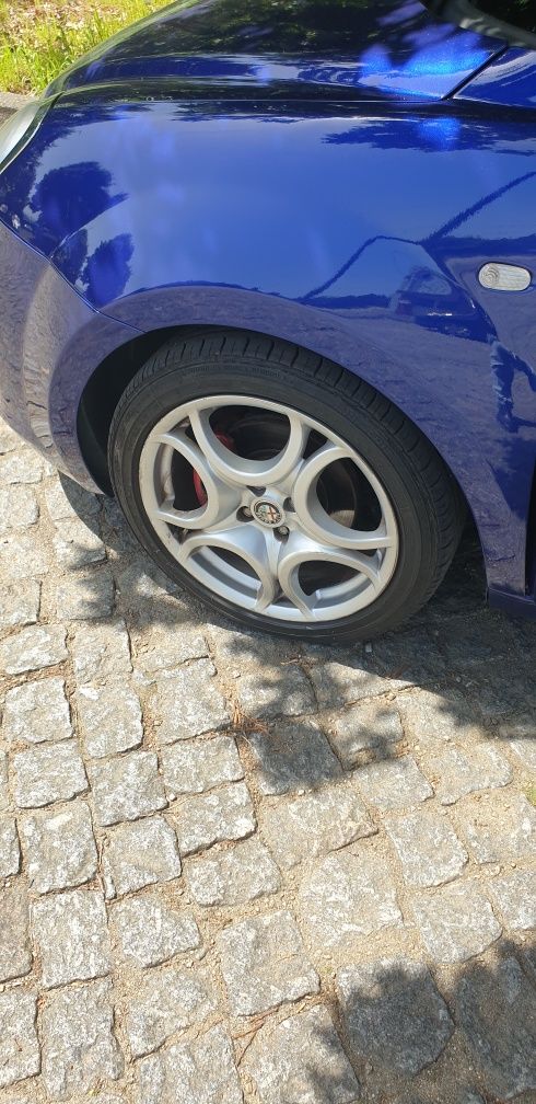 Alfa Romeu 1300 diesel com 148000 km com pintura  como se confirma