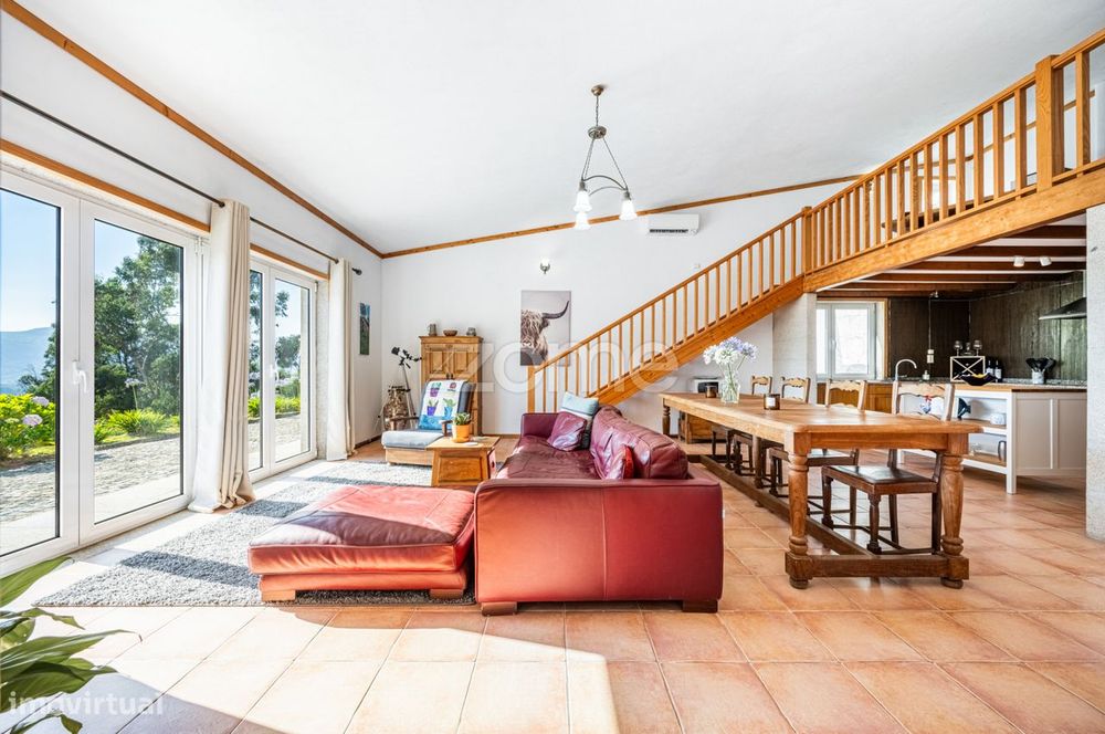 Quinta da Feitoria - 37.000 m2 de terreno - 3 suites - Cinfães