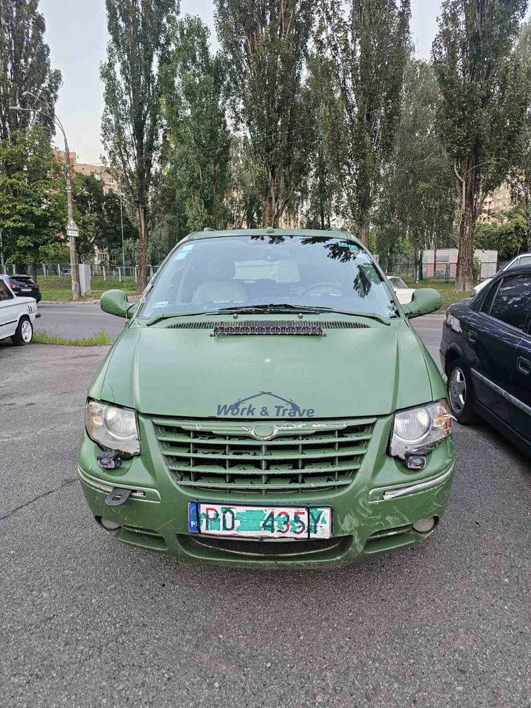 Chrysler Voyager 2005 3.8 Avtomat