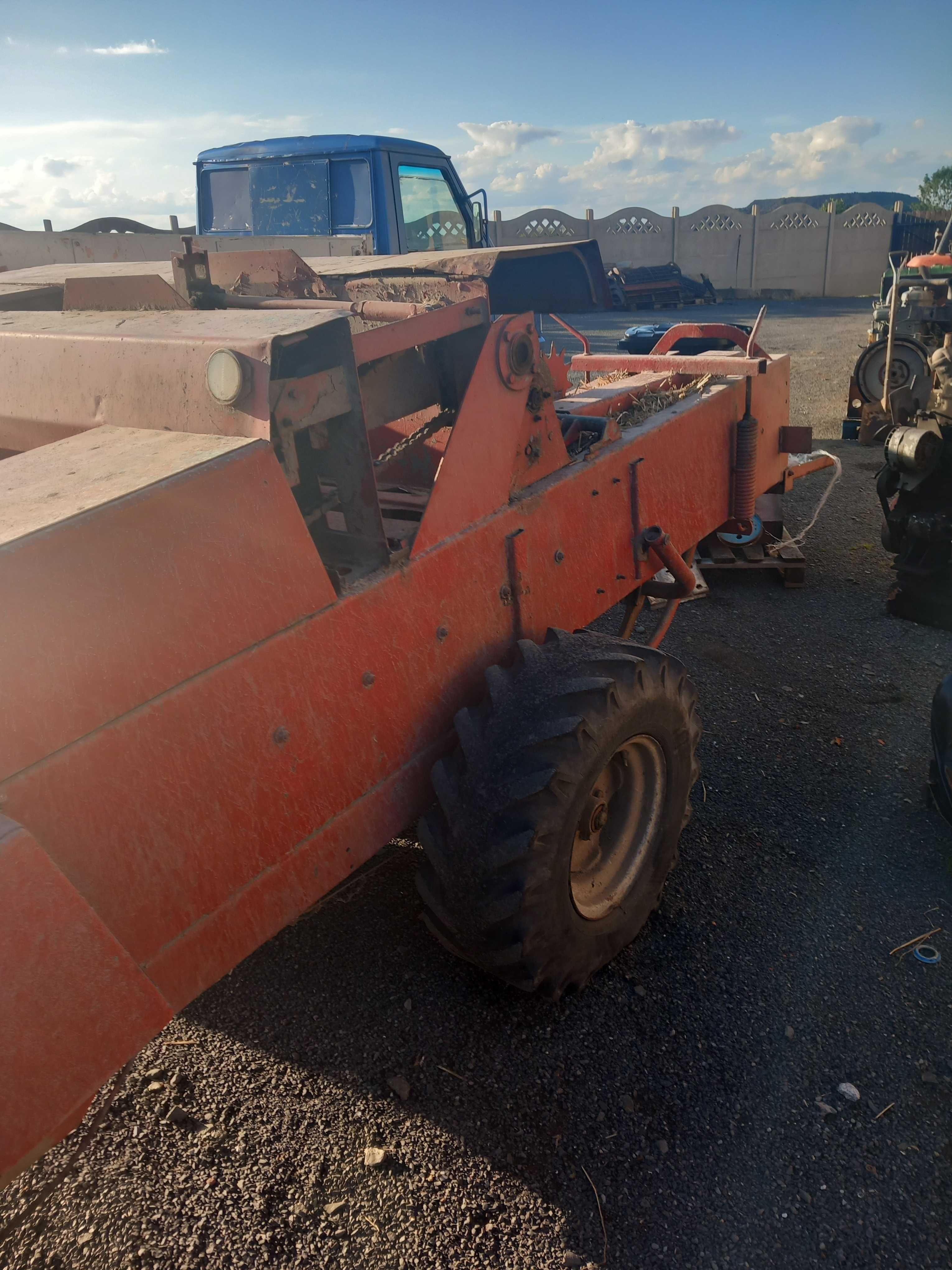 Prasa do słomy z 224
