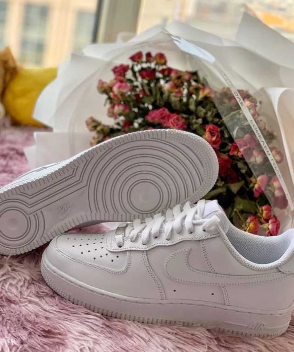 Nike Air Force One Niskie 07
Buty sznurowane w rozmiarze 39
