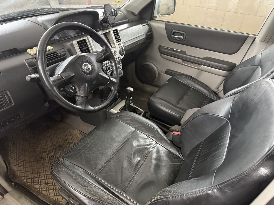 розборка Нисан Х-Трейл Т30,разборка,запчастини,бампер,крило,капот,фара