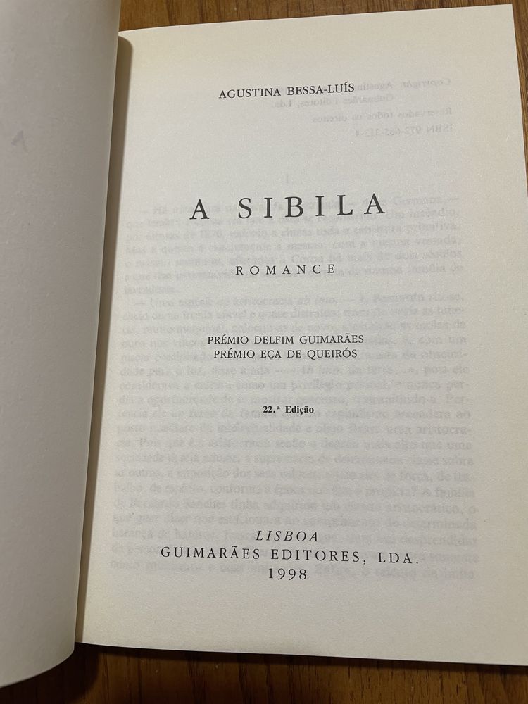 Livro "A Sibila" de Agustina Bessa Luís