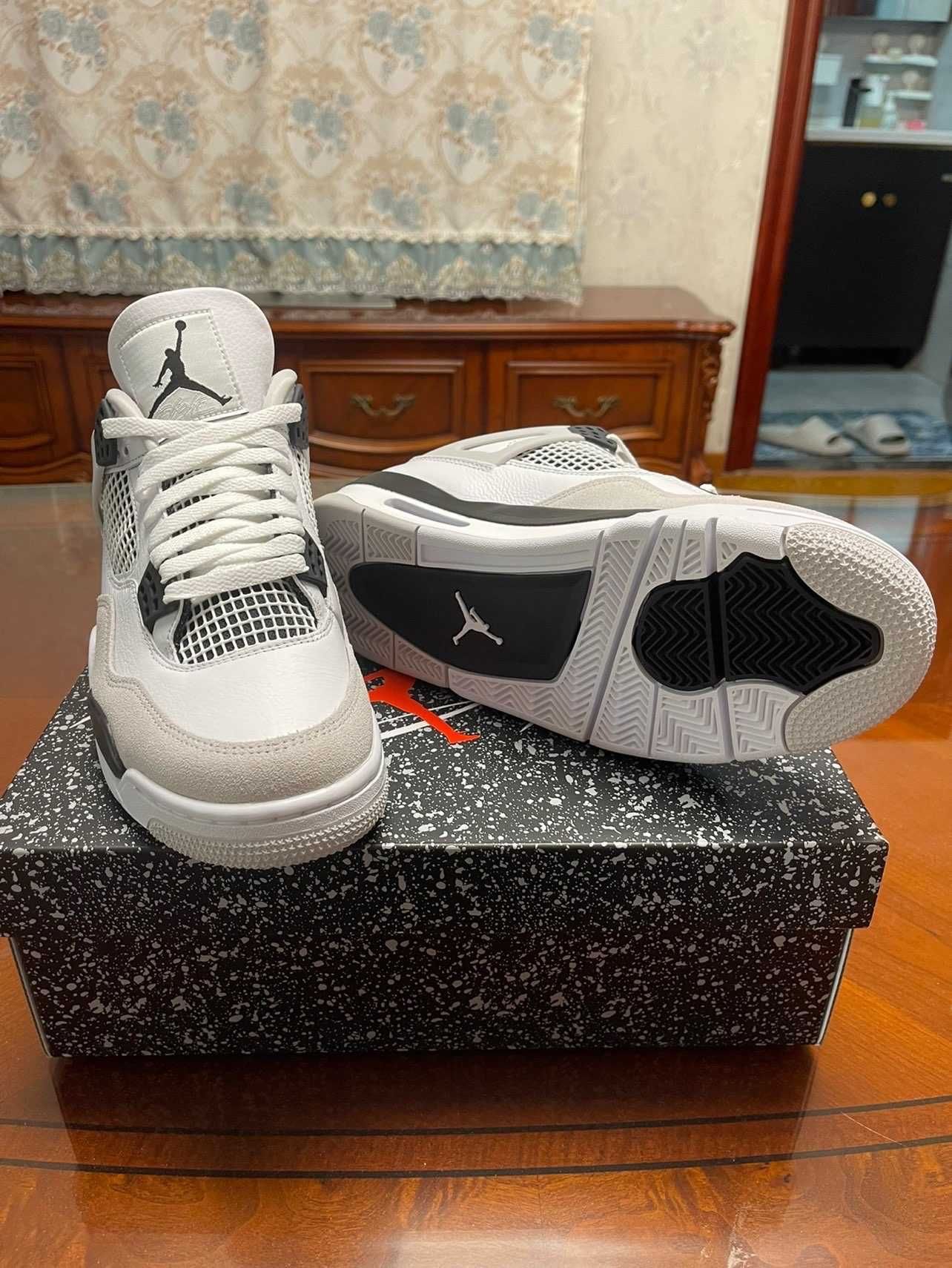 Nowe buty Nike_Jordan4_Retro_Military_Black_Moda R.38