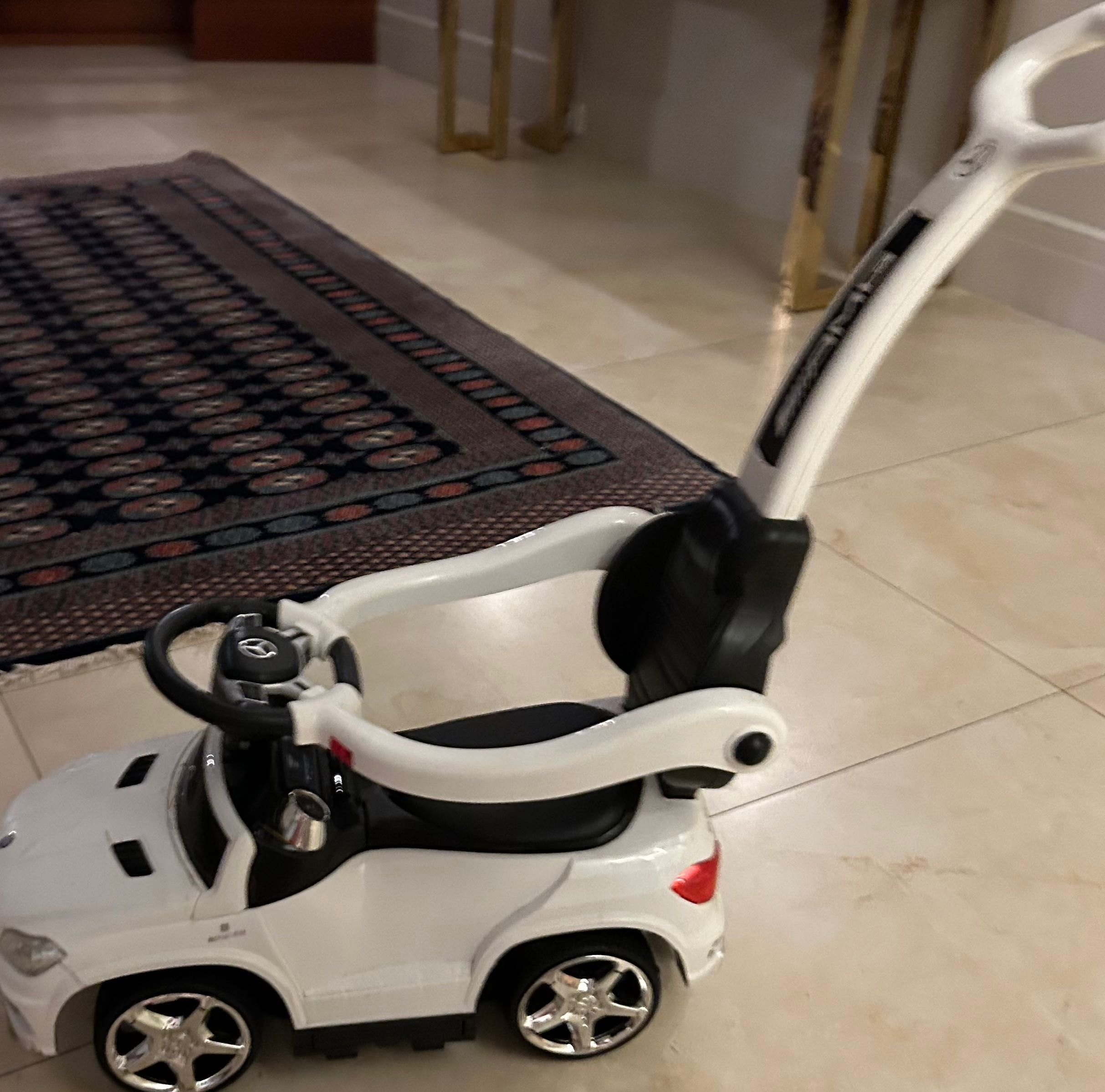 Chodzik jezdzik autko mercedes baterie