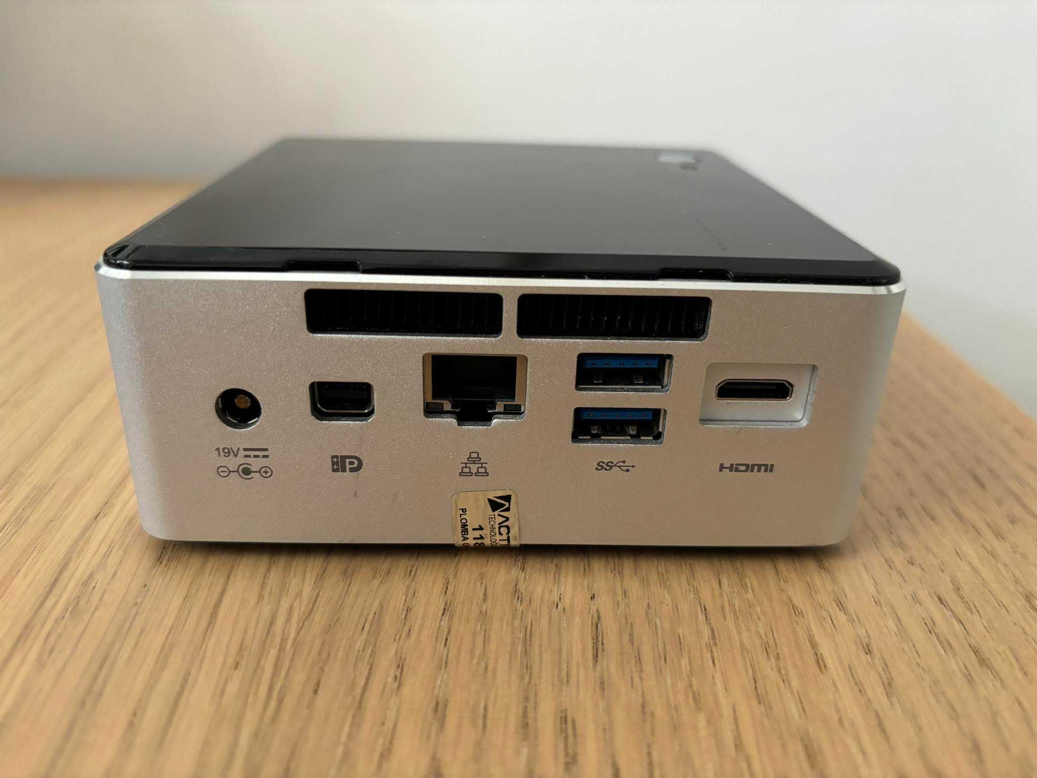 Intel NUC NUC5i5RYH i5 8GB RAM, 240GB SSD