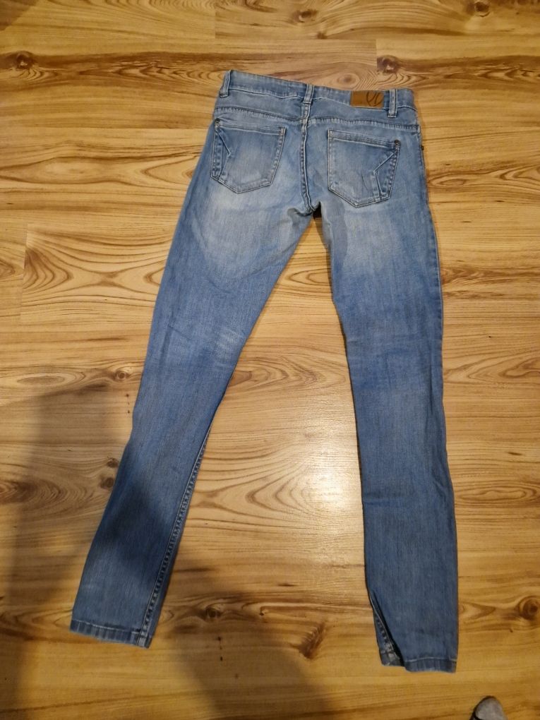 Spodnie damskie dżinsowa jeansy 38 m cropp